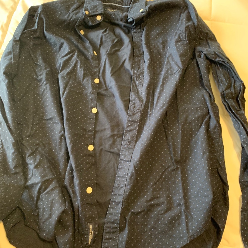 American Eagle men’s size medium button up